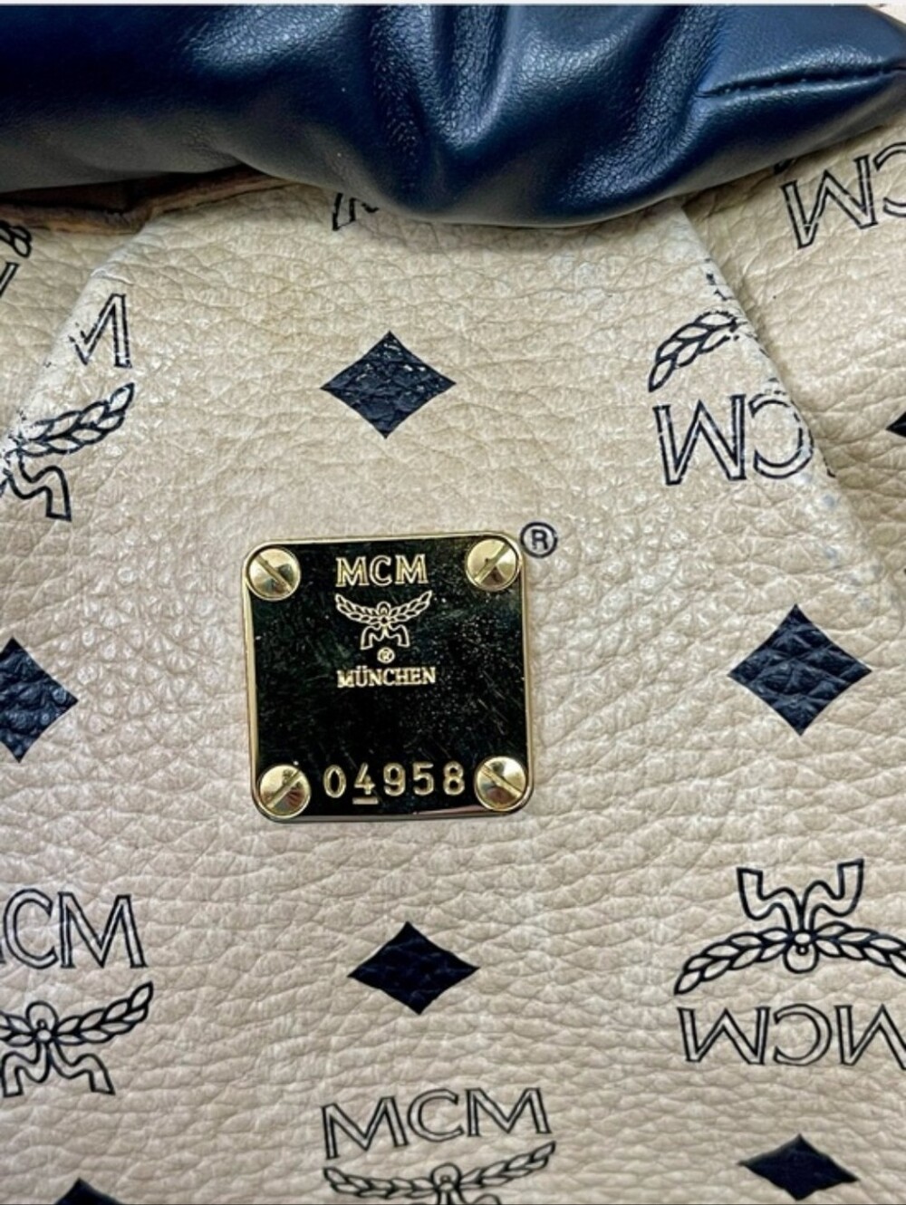MCM Visetos Monogram Tote Bag with Gold Hardware EUC - Picture 8 of 9